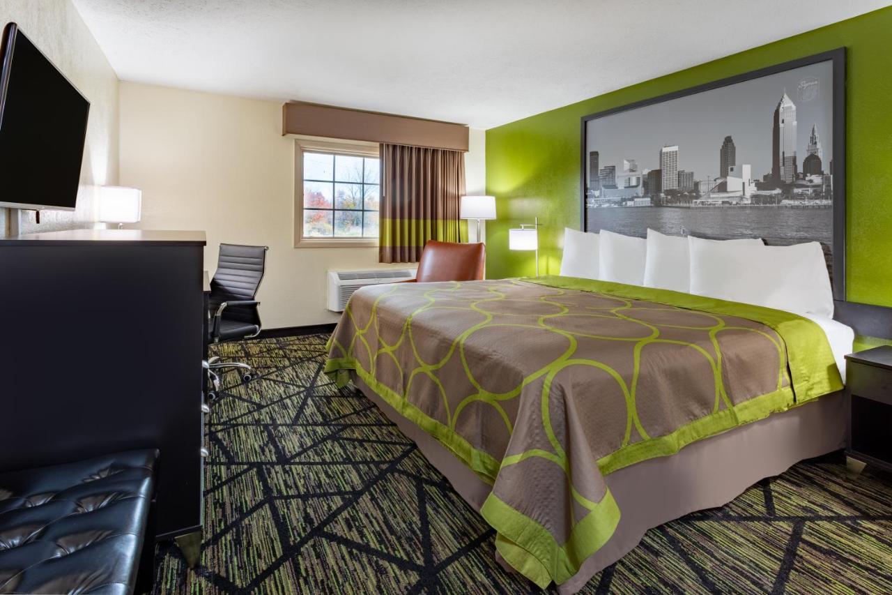 Super 8 By Wyndham Wooster Hotel Exterior photo