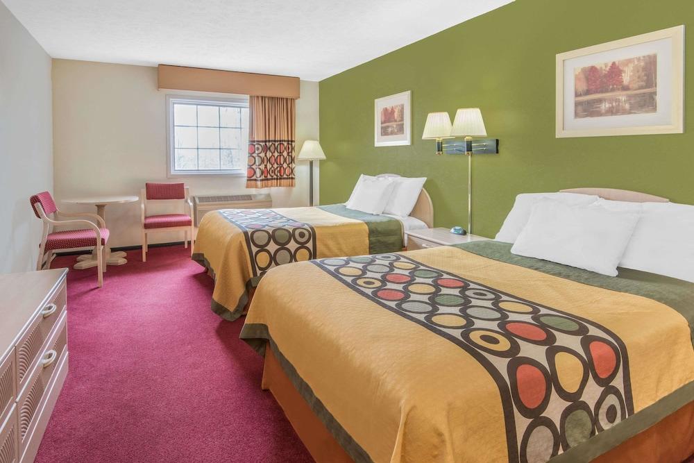 Super 8 By Wyndham Wooster Hotel Exterior photo